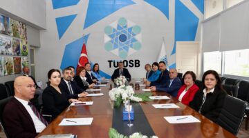 VALİMİZ SAYIN ATİLLA TOROS BAŞKANLIĞINDA, TARSUS TARIMSAL ÜRÜN İŞLEME İHTİSAS ORGANİZE SANAYİ BÖLGESİ MÜTEŞEBBİS HEYET TOPLANTISI GERÇEKLEŞTİRİLDİ 