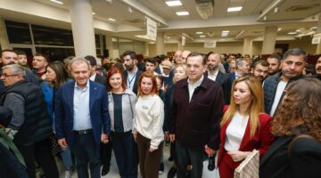 On binlerce Yenişehirli Ekrem İmamoğlu’na destek için sandık başında buluştu