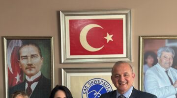 Derya Grup’tan eğitime büyük destek