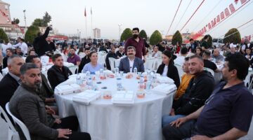 BAŞKAN YILDIZ, ÇALIŞMA ARKADAŞLARI VE MUHTARLARLA BAYRAMLAŞTI