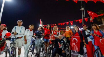 Yenişehir Belediyesi araçlı kortejle 23 Nisan coşkusunu kente yaydı