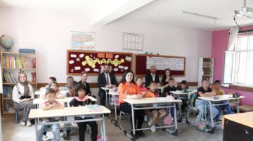 ESENLİ İLKOKULU ÖĞRENCİLERİNİN YÜZÜ, 23 NİSAN HEDİYELERİ İLE GÜLDÜ