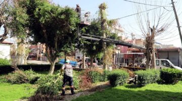 AKDENİZ’İN PARKLARINA USTA ELİ DEĞİYOR