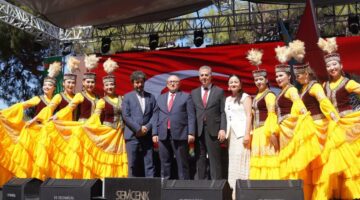 Mersin’in Erdemi İlçesinde 32. Geleneksel Türkmen Şöleni Coşkuyla Gerçekleşti