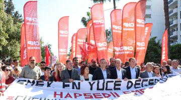MERSİN’DE 1 MAYIS COŞKUYLA KUTLANDI