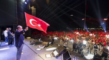 19 MAYIS; TAM BAĞIMSIZ, DEMOKRATİK TÜRKİYE CUMHURİYETİ MÜCADELESİNİN BAŞLADIĞI GÜNDÜR”  “GENÇLER; SİZ TÜRKİYE’NİN VİCDANSINIZ”