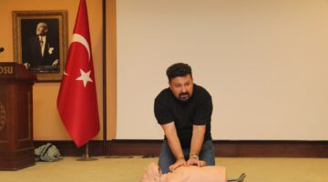 AVUKATLARA İLK YARDIM FARKINDALIK EĞİTİMİ VERİLDİ