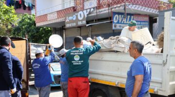 KAYNAĞI BELİRSİZ KIYAFETLERİ, HİJYEN SAĞLAMADAN SATIŞA SUNAN SATICILARA İŞLEM YAPILDI