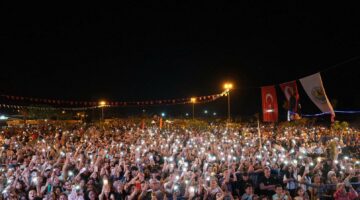 Mersin Erdemli’de Gençlere Unutulmaz Karne Hediyesi