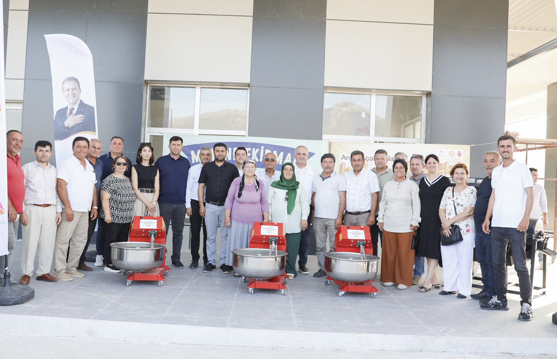 BÜYÜKŞEHİR, MERSİN GENELİNDE SÜRDÜRÜLEBİLİRLİK VE TARIMDA ÇEŞİTLİLİĞE KATKI SAĞLIYOR