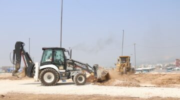 TOROSLAR’DA KURBAN SATIŞ ALANI TEMİZLENDİ