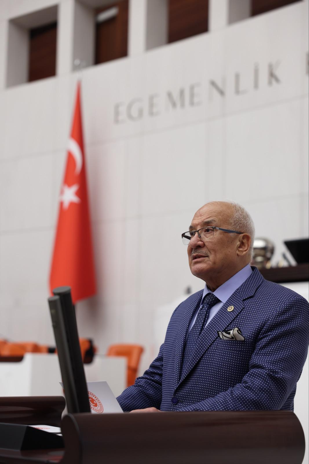 İYİ PARTİ MERSİN MİLLETVEKİLİ BURHANETTİN KOCAMAZ ASIRLIK ZEYTİN AĞAÇLARI ACIMASIZCA KESİLMEKTEDİR