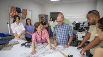 HEYET, GERÇEKLEŞTİRDİĞİ İZLEME VE DEĞERLENDİRME GEZİSİNDE ATÖLYELER HAKKINDA BİLGİ EDİNDİ