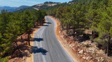 BÜYÜKŞEHİR 5 MAHALLEYİ BİRBİRİNE BAĞLAYAN BEYDİLİ GRUP YOLUNA GÜVENLİ VE KONFORLU DOKUNUŞ GETİRDİ
