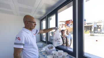 BÜYÜKŞEHİR, MAHALLE MUTFAKLARI İLE 3,5 MİLYON YURTTAŞA DESTEK OLDU