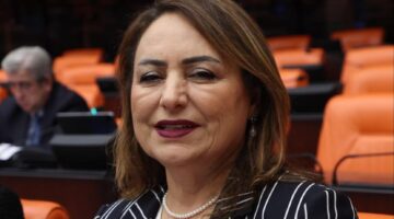 CHP Adana Milletvekili, TBMM Başkanlık Divanı Üyesi Dr. Müzeyyen Şevkin, ‘Adana Kapalı Devre Basınçlı Sulama Sistemi Projesi’nin Cumhurbaşkanlığı ek yatırım programına alınması gerektiğini vurguladı
