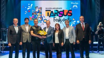 4. ULUSLARARASI TARSUS FESTİVALİ BİNLERCE YURTTAŞIN KATILIMIYLA BAŞLADI