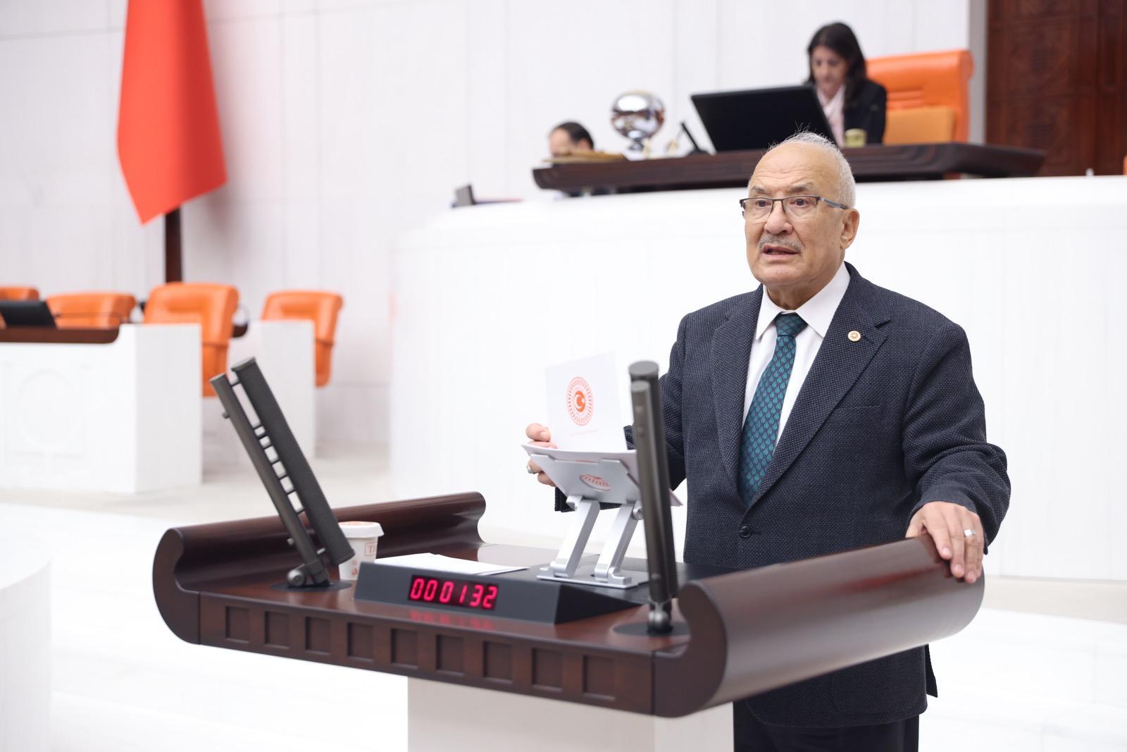 Burhanettin Kocamaz, İYİ Parti Mersin Milletvekili Deprem bölgesinde, sizin açıklamalarınızın aksine barınma problemi hâlen büyük bir sorun olarak devam ediyor.