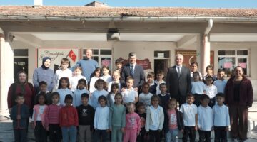 Akdeniz Kaymakamı ve Belediye Başkan V. Zeyit Şener’den Okul Ziyaretleri.