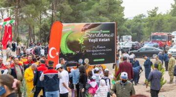 Başkan Özyiğit, Emirler’deki yeşil seferberliğe katıldı.