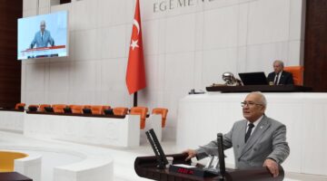 Bugün 3 Aralık Dünya Engelliler Günü. Bu vesileyle tüm engelli kardeşlerimizin gününü kutluyor, kolaylıklar diliyorum.