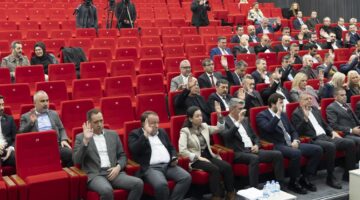 BAŞKAN SEÇER MERSİNLİLERİ 7. ULUSLARARASI MERSİN MARATONU VE YILBAŞI PAZARI’NA DAVET ETTİ