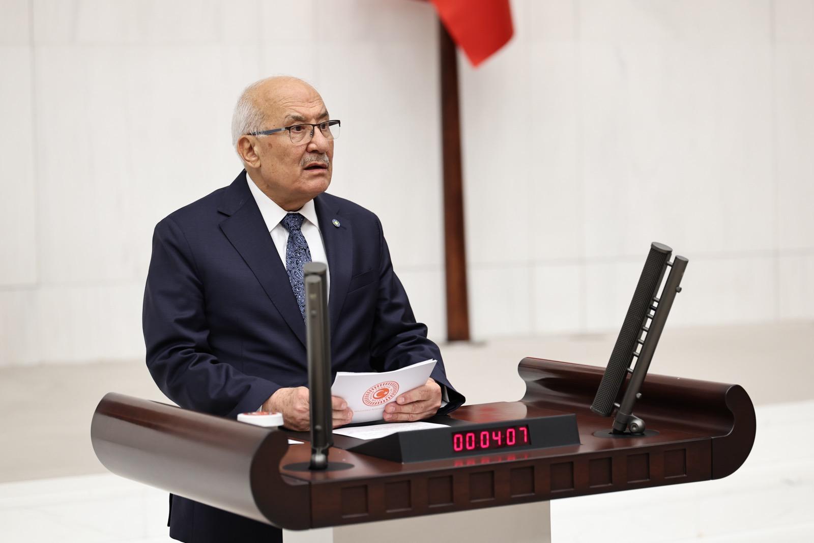 ,İYİ Parti Mersin Milletvekili Burhanettin Kocamaz; Ülkemizde pek çok sektörde kadın işçiler işleriyle çocukları yani evleri arasında tercih yapmak zorunda kalmaktadır.