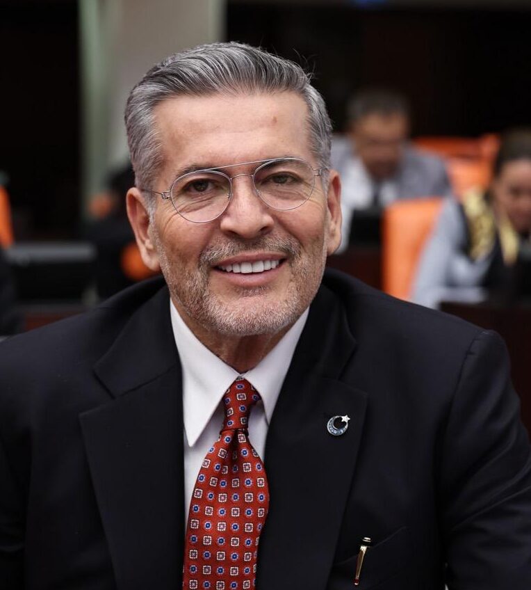 MHP MERSİN MİLLETVEKİLİ DR. LEVENT UYSAL 30 AĞUSTOS ZAFER BAYRAMI’NI KUTLADI