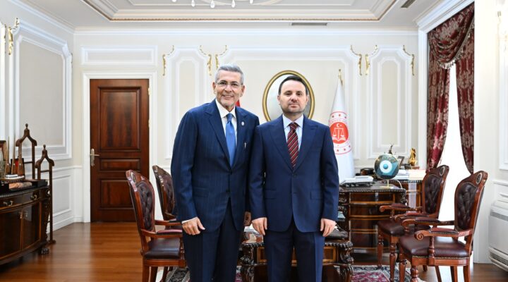 MİLLETVEKİLİ UYSAL’DAN MERSİN ADALET SARAYI İÇİN BAKAN GÜRLEK’E FİZİKİ ALTYAPI TALEBİ